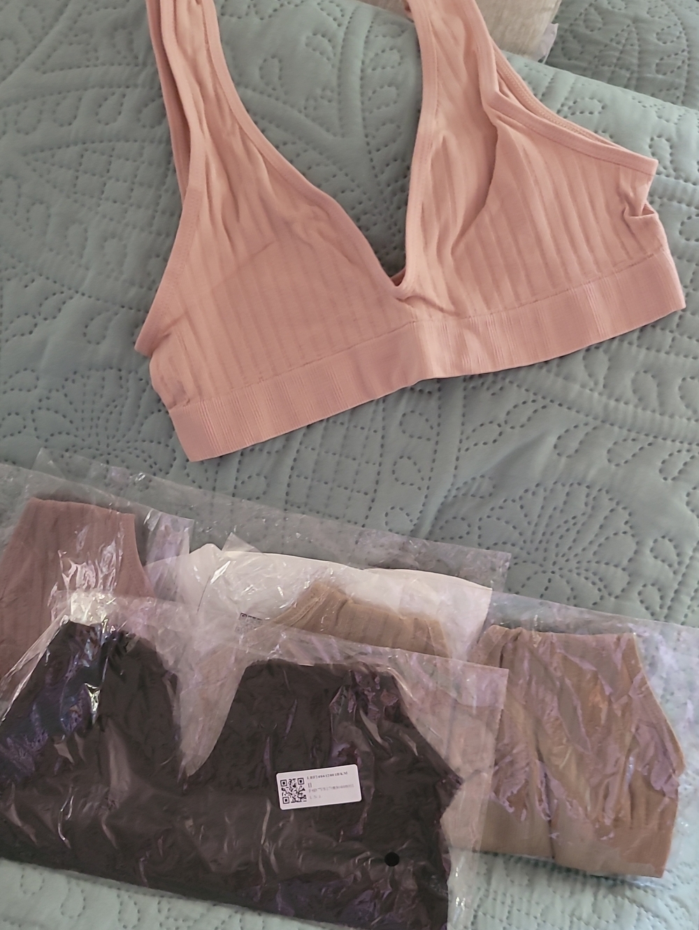 Seamless Ribbed Bralette Sports Bra Set Of 5 - Blush Pink, Nude, Tan, Black, Whi
